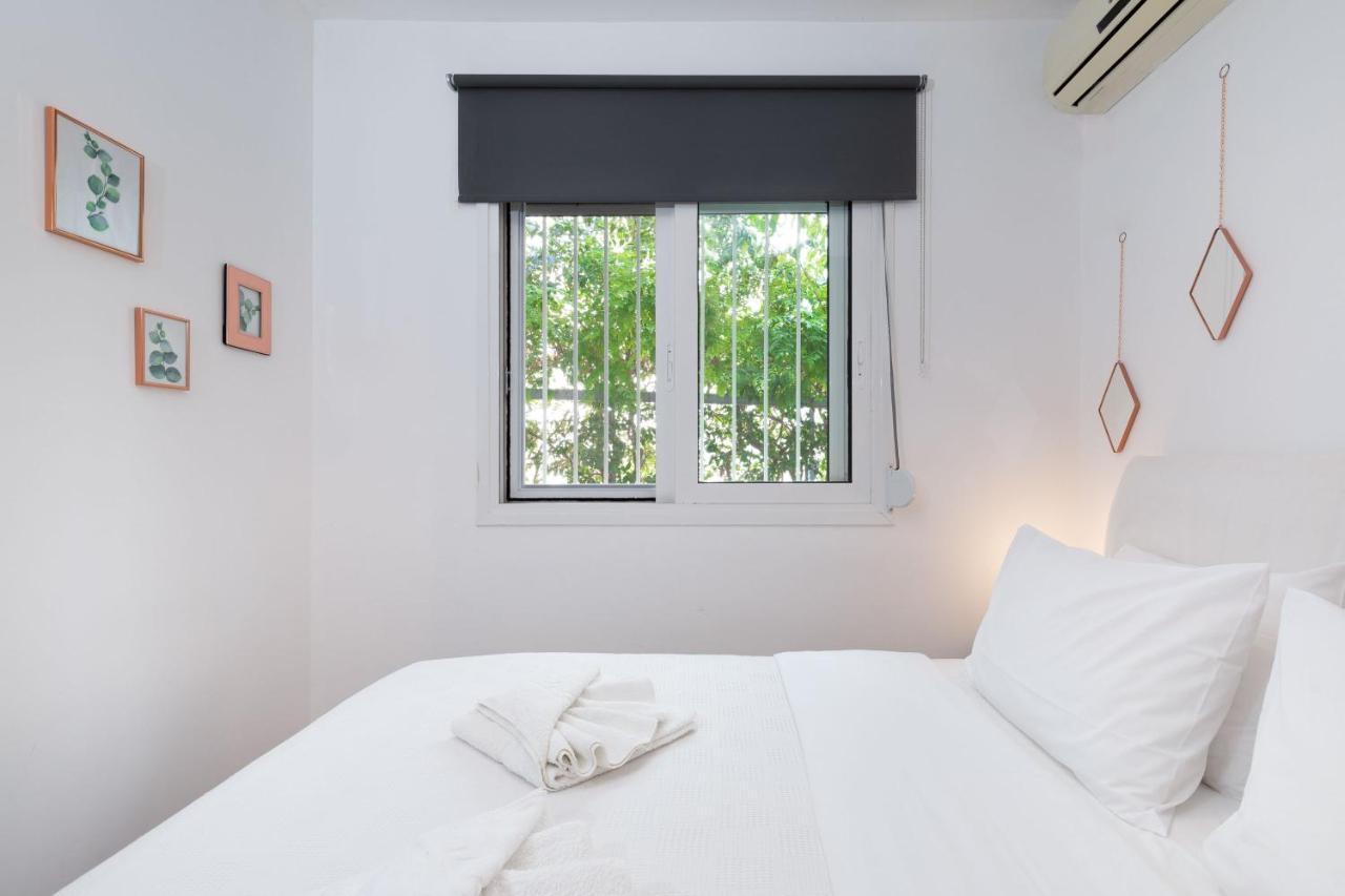 Mystique 2 Bd Aparment By Blupine Apartment Athens Exterior photo